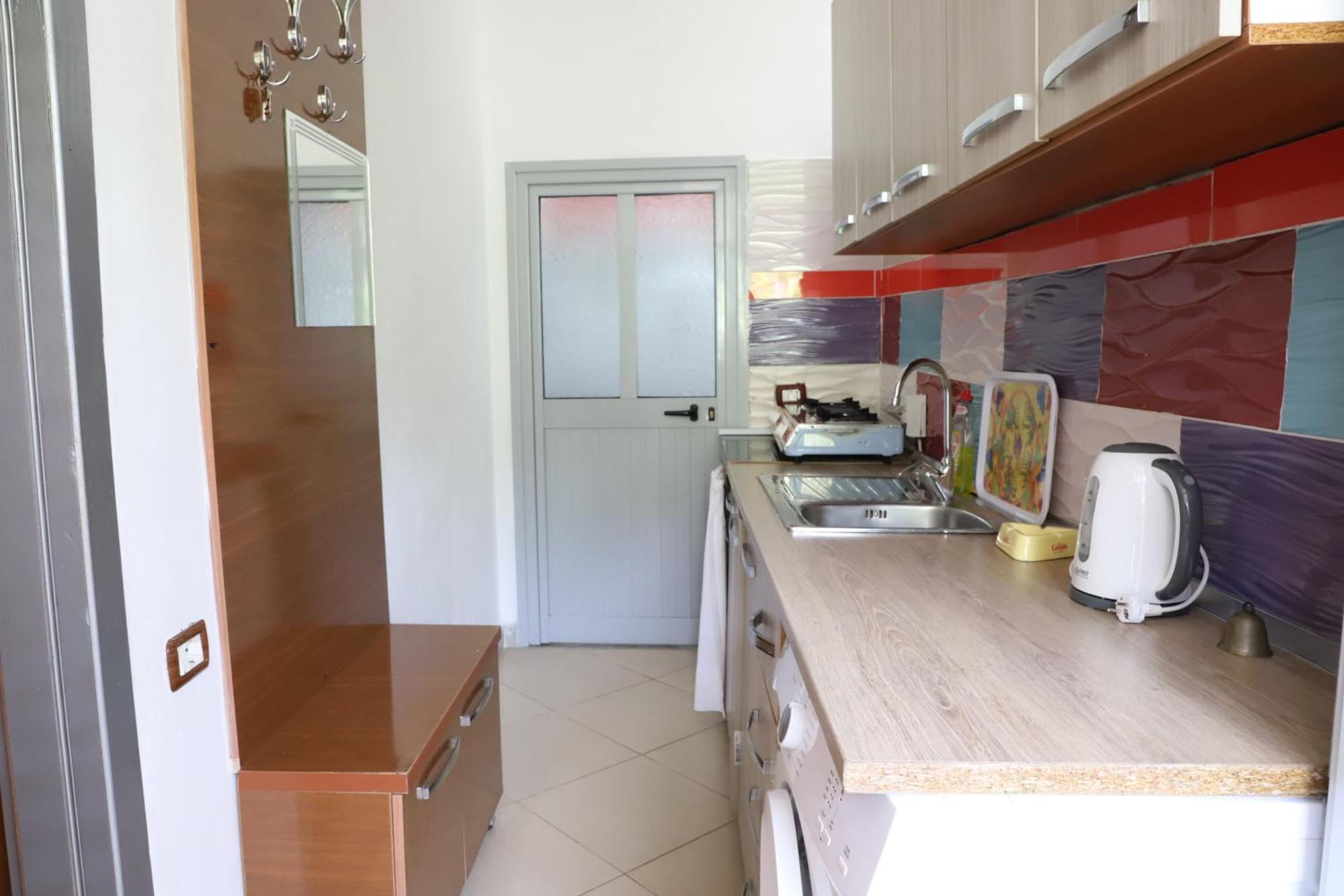 Elvi Aerd Apartment Berat Exterior photo